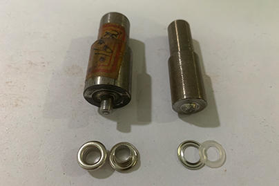 YLM16（内径0.4cm弧面鸡眼）