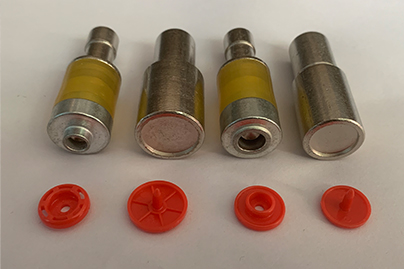 YLM25（1.4cm塑料四合扣）