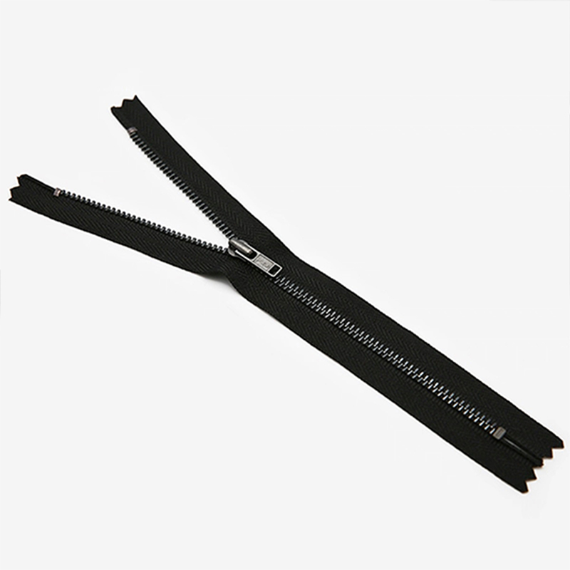 闭尾金属拉链