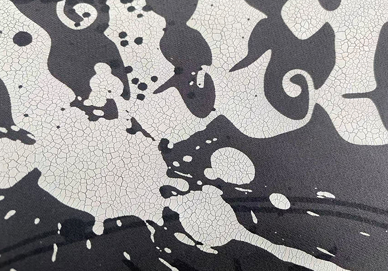 龟裂字母印花工艺图案